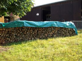 Abdeckplane Holz Silo und Ernte